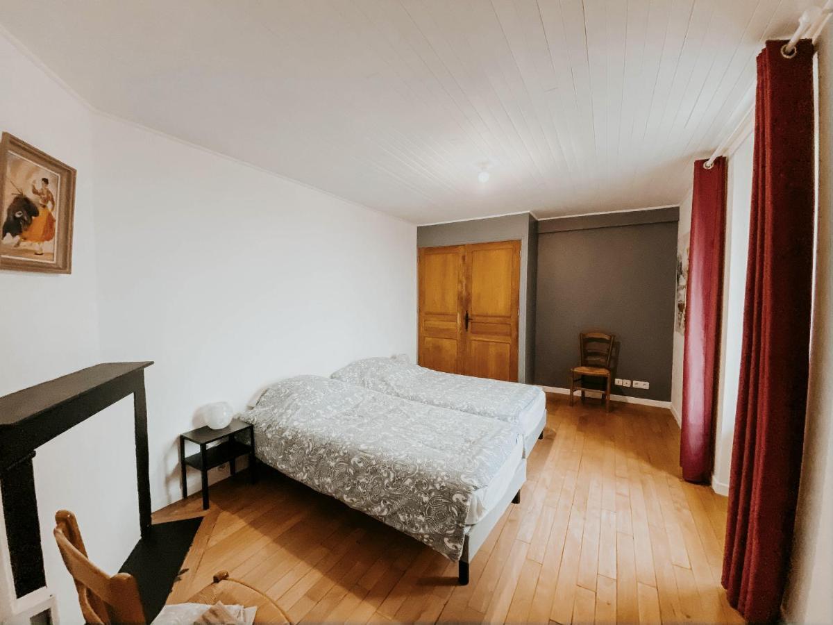 Le Val Suzenay Guest House Vendeuvre-sur-Barse Exterior photo